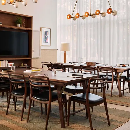 The Hoxton, Poblenou 4*
