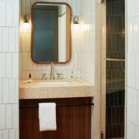 מלון The Hoxton, Poblenou 4*