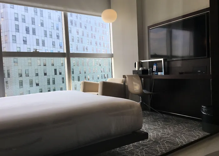 The Hoxton, Poblenou 4*