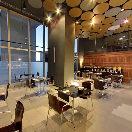 The Hoxton, Poblenou Hotel 4*